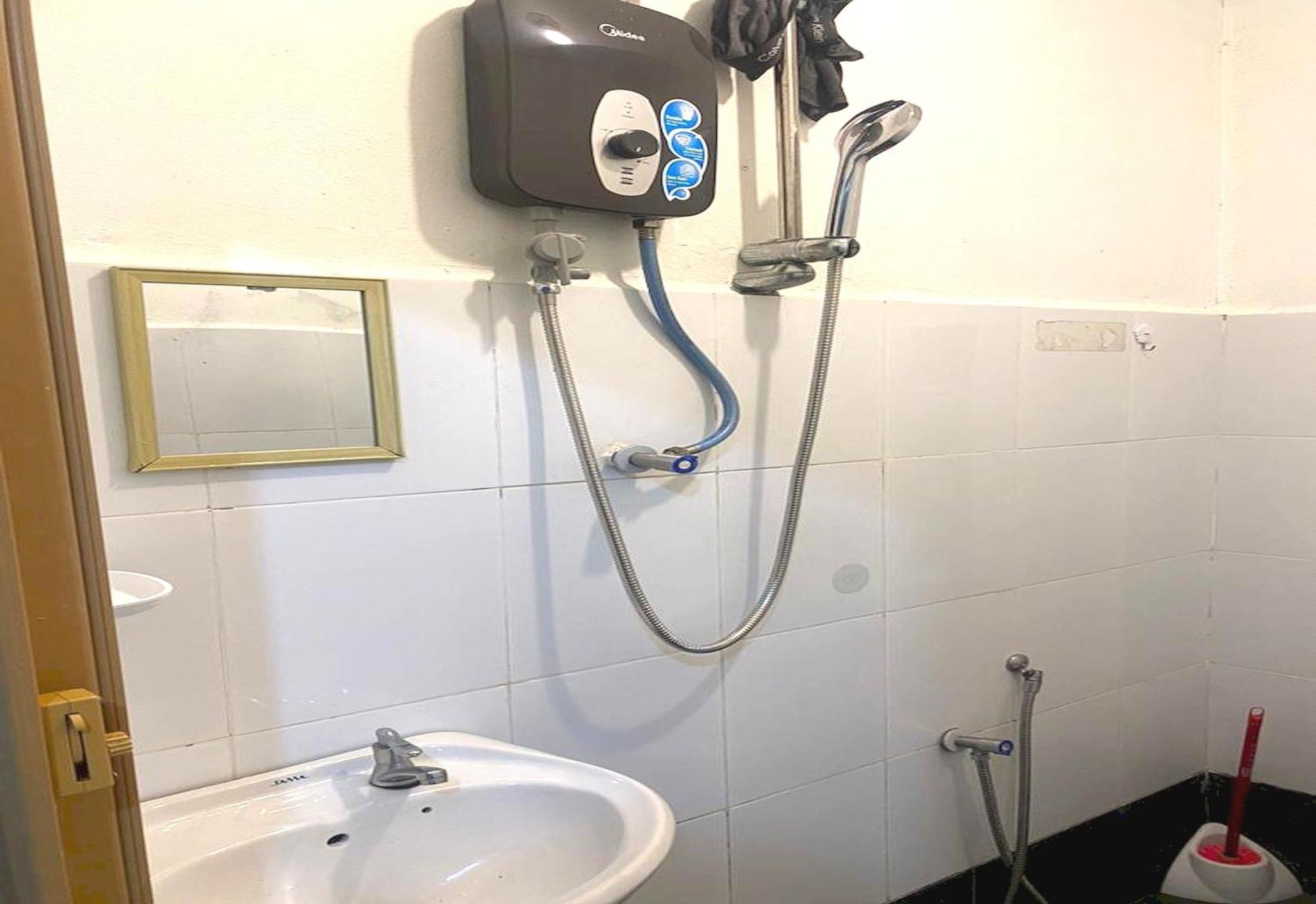 Langkawi Western Motel Pantai Cenang  Bagian luar foto